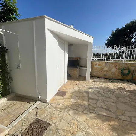 Luxury In - Orangerie Nyaraló *