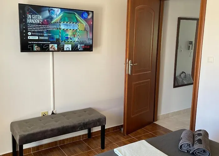 Luxury In - Orangerie Nyaraló *